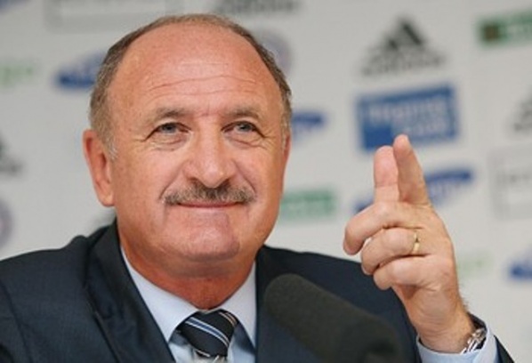 Сколари се завърна начело на Бразилия