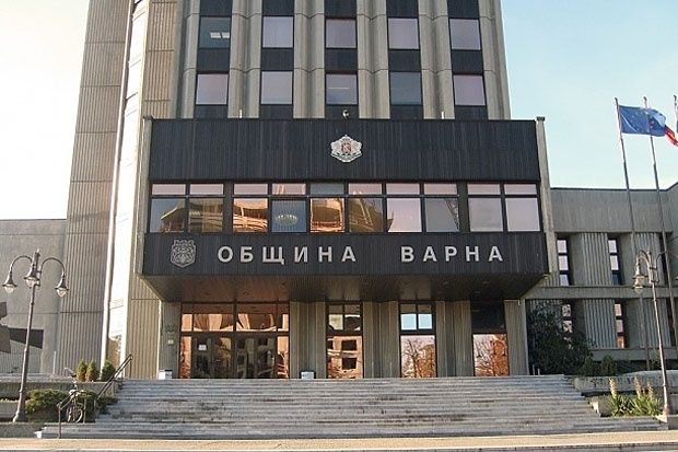 Общинарите във Варна спират работа заради Бойко 