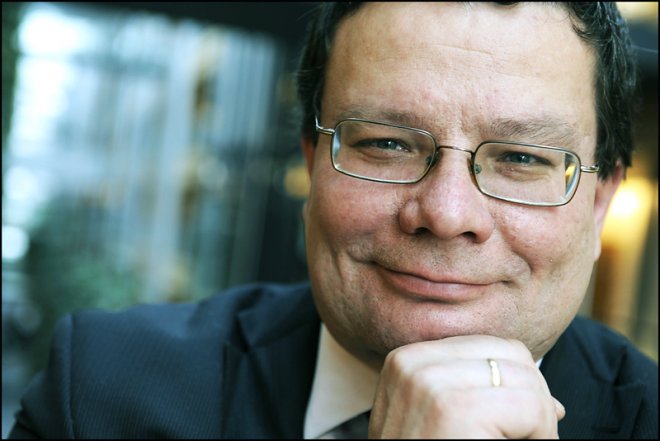 Министърът на отбраната на Чехия подава оставка