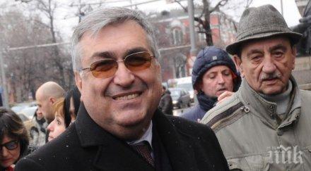 политолог служебното правителство гледа политически