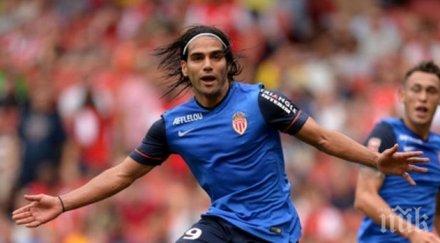 фалкао завърна гол наказа арсенал бербатов остана скамейката видео