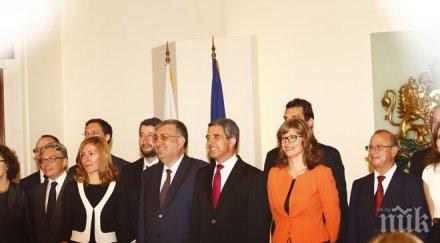 служебният кабинет номинира кристалина еврокомисар първото заседание