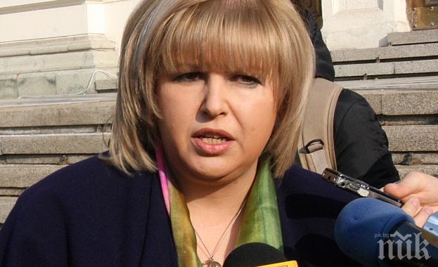 Мария Капон: Кабинетът е смес между комунисти и демократи