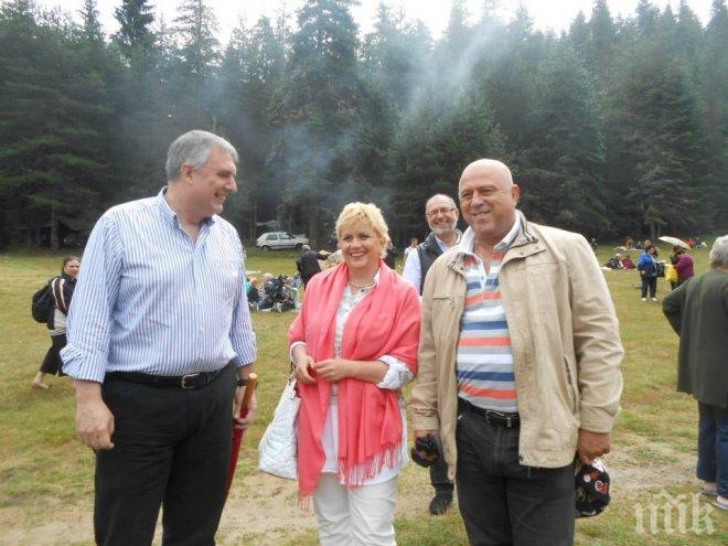 Война между Николина Чакърдъкова и Тони Димитрова за 3 бона