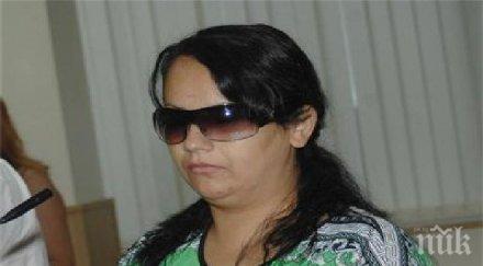 майката удушила бебето три пробвала отърве