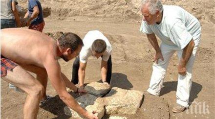 археолози намериха владетел три коня ново село