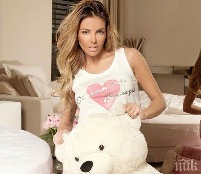 Изтриха Николета Лозанова от Фейсбук, феновете в шок