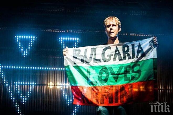 Армин ван Бюрен на 30-метрова сцена в Слъчнев бряг