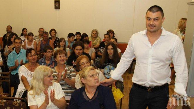 Бареков: На предстоящия вот има два избора – или Борисов, или аз