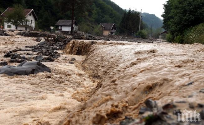 Огромни щети след новите наводнения в Босна