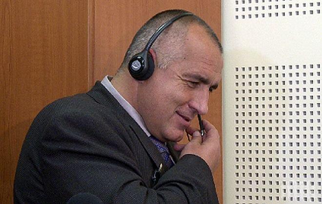 Бойко се включи по телефона в Би Ти Ви, скастри Стойнев