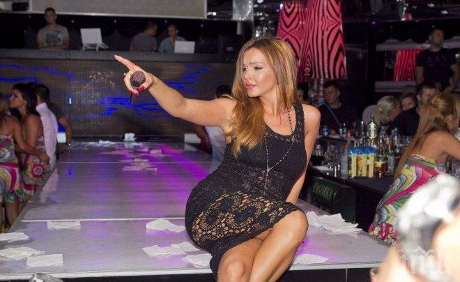 Галена намалява изявите, ще си гледа семейството