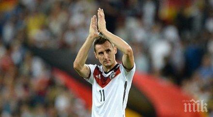 легендата клозе отказа националния съотборниците поздравяват