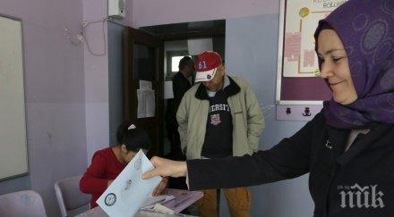 километрични задръствания турция заради желаещи гласуват изборите