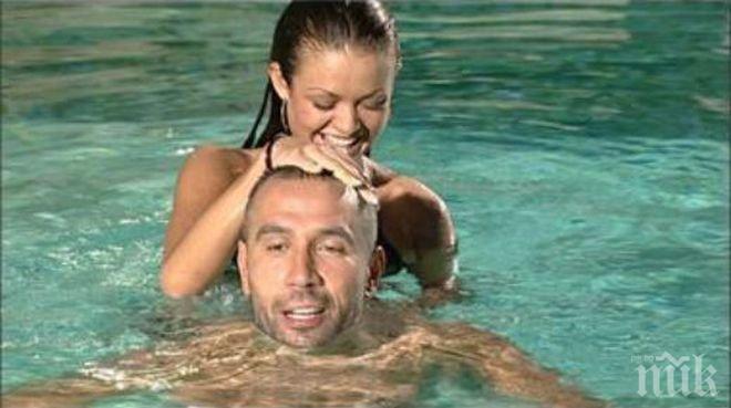 Яна на Петко уникална по бански - показа супер тяло след раждането (снимка)
