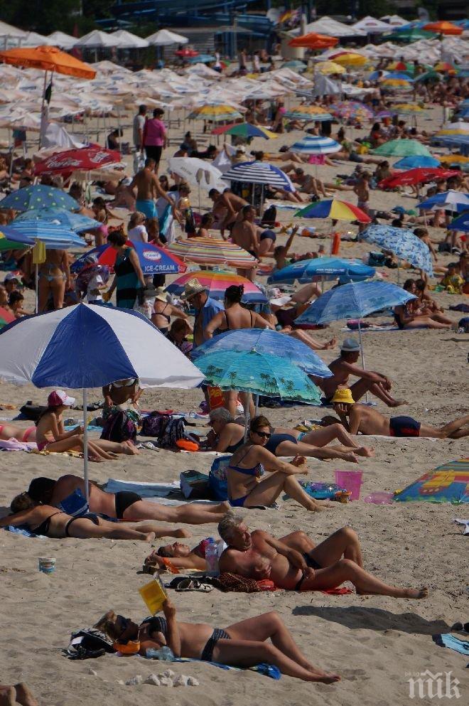 Хиляди туристи се опариха след фалити на руски туроператори
