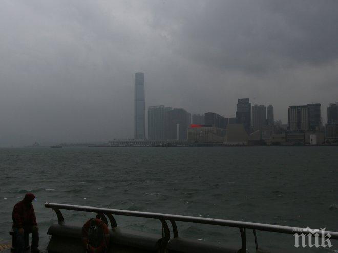 Бедствено положение в Япония, евакуират 1,6 млн. души заради „Халонг”

