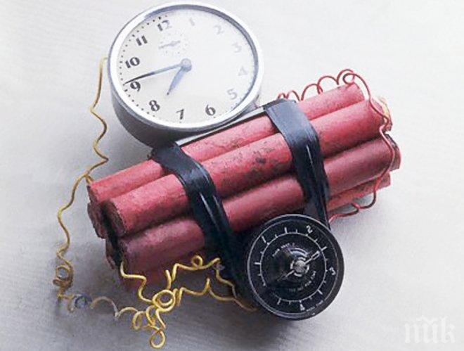 Плашат с бомба кмета на Торонто, искат да напусне поста си
