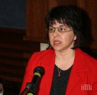 Съдия Аглика Адамова: С баща ми почти не поддържаме връзка по лични причини, не живея с него от първи клас