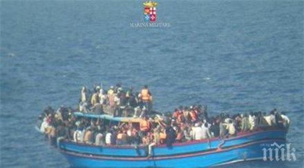 африканско преселение 500 повече имигранти лодки италия