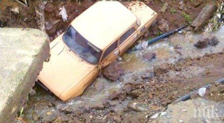 две жени малки деца хвърлиха дере село гардево