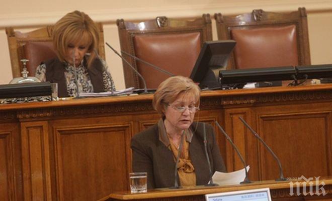 Менда Стоянова: Смяната на областни управители е знакова и изключително навременна