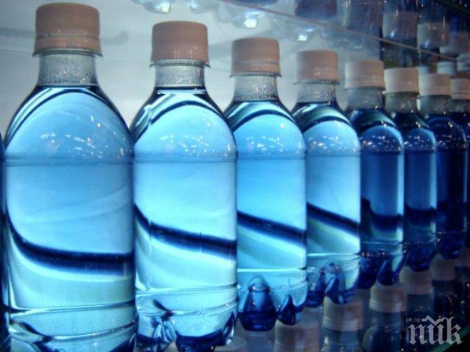 Столична община раздава минерална вода заради жегите
