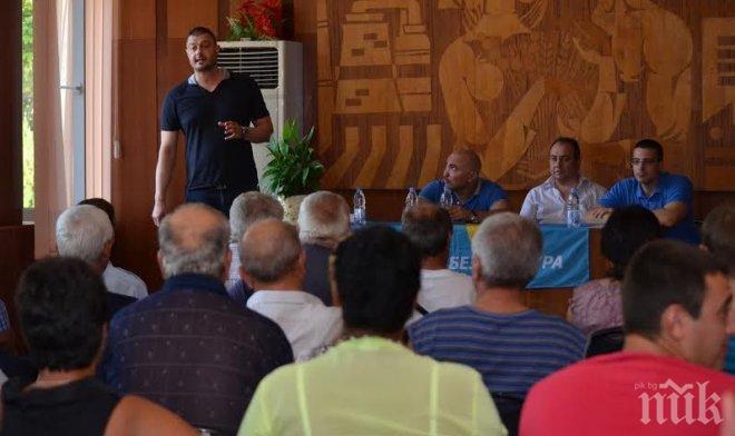 Бареков в Алфатар: Без избори ГЕРБ овладя властта