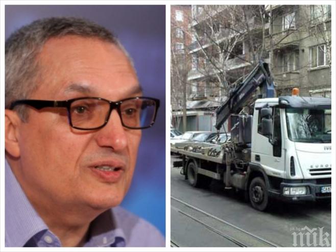 Полицаи преметнаха Иван Костов във Варна - паяк му вдигна колата