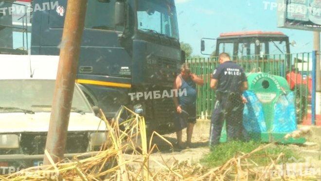 Областният управител на Враца катастрофира - блъсна джипа си в ТИР! (снимки)