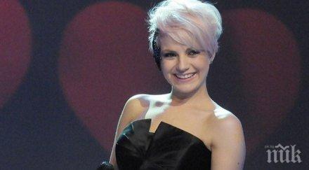 поли генова пак втрещи феновете нова визия снимка