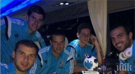 сеск фабрегас грабна първата награда екипа челси