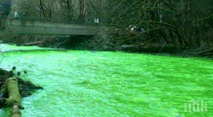 природен феномен нещо повече вижте изумителната неонова река канада видео