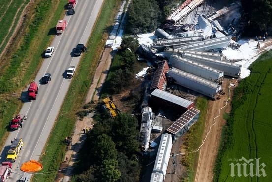 Двама зaгинаха при сблъсък на два влака, превозващи токсични продукти в САЩ