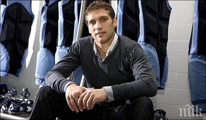 Стилиян Петров се заля с кофа ледена вода, предизвика и Мартин Петров да го направи (видео)
