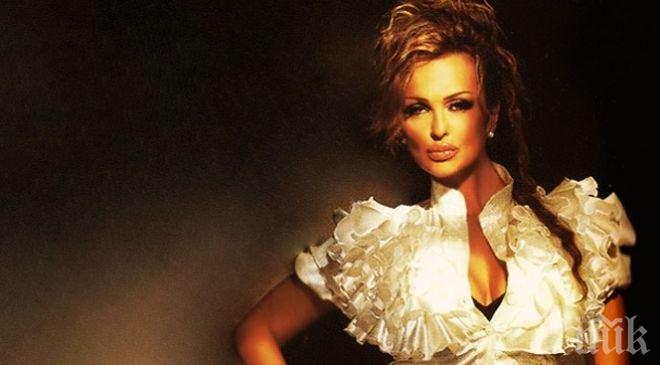 Радост! Глория се стяга за сватба (снимка)