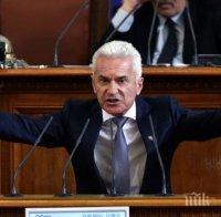 Волен Сидеров със скандално разкритие: Министърът Христо Иванов плащаше на протестърите! Орешарски падна заради Джон Маккейн!