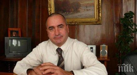 пик скандален зам министър герб гласи оглави туризма