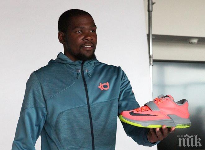 Джей Зи извива ръцете на Найк