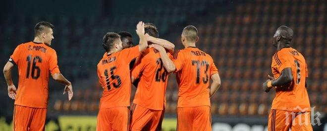 На полувремето: Литекс води на Левски с 2:0