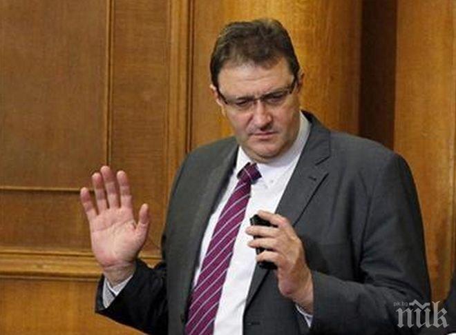Още един виден социалист се отказа от листите на БСП - бившият министър Петър Мутафчиев не желае да е депутат!