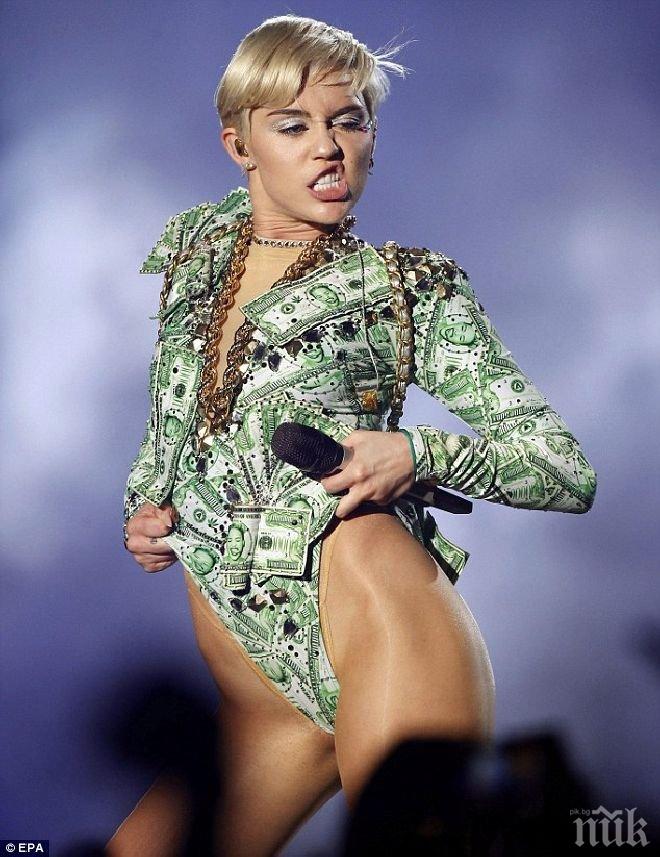 Майли Сайръс изненада феновете, грабна престижна награда