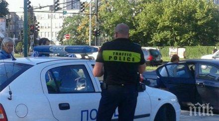 челен удар такси бмв благоевград ранена жена