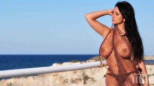 Кофа ледена вода не стигна за пищния бюст на Марика (видео)
