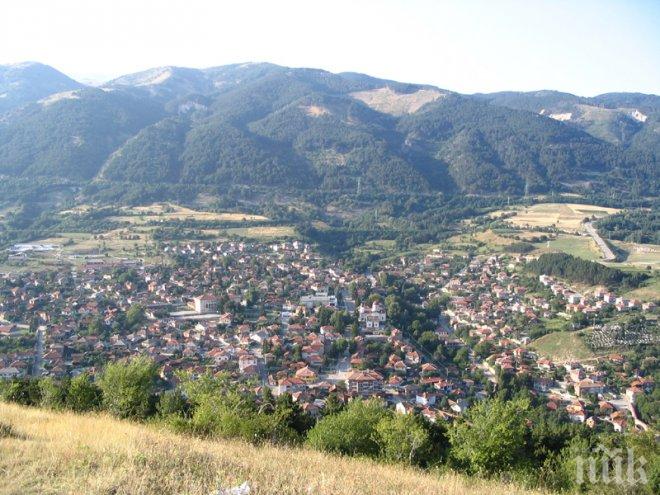 Около 20 нелегални къщи за гости работят в Сапарева баня