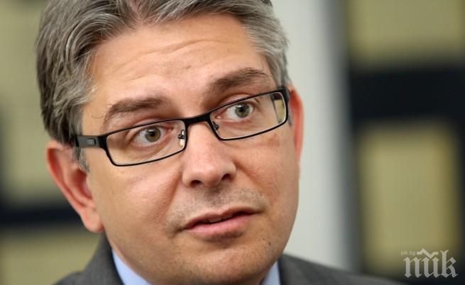 Гръмна нов скандал в кабинета Близнашки! Служебният културен министър Мартин Иванов си сложи 9 съветници