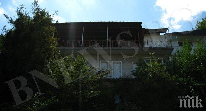 Нова опасност за Аспарухово! Детски лагер виси над 10-метрова пропаст! (снимка)
