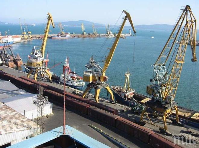 Синдикат скочи срещу смяната на шефа на порт „Бургас”, сезира Ангелкова