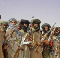 Най-малко 50 души са ранени при сблъсъци в Исламабад