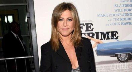 дженифър анистън бременна снимки